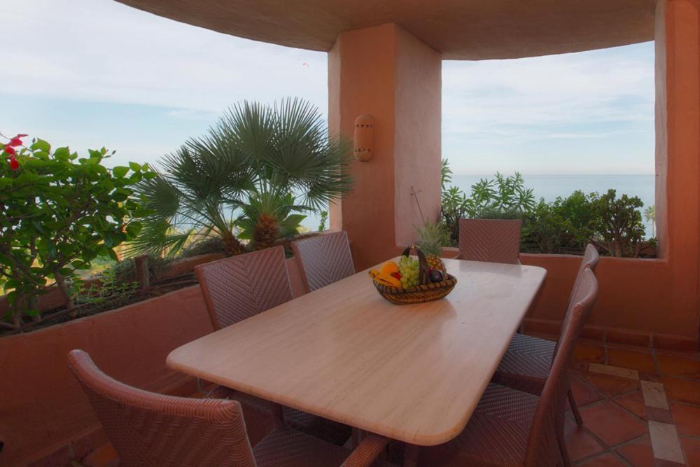 Bahia Beach Apartments Estepona Exterior photo
